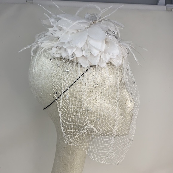 Eric Javits White Wedding Bridal Veil Hat - Picture 2 of 9